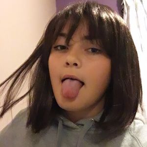 Meet your Posher, Layla